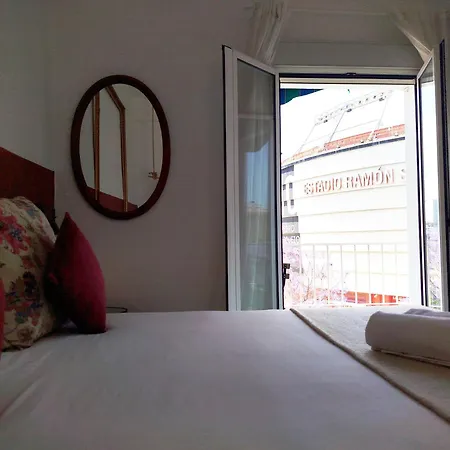 Apartment Centro Giralda 3 *